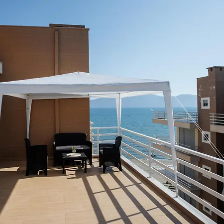 Апартаменты Aulona Luxury Seaview Residences *
